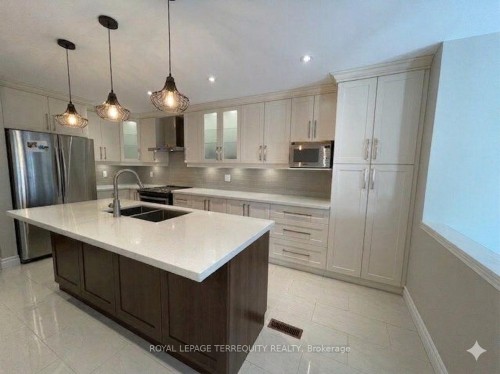 3813 Ridgepoint Way, Mississauga, ON 