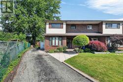 5 HUGO COURT  Hamilton, ON L9C 4Y8