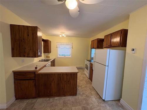 215 Rossmore Avenue, Killarney, MB 