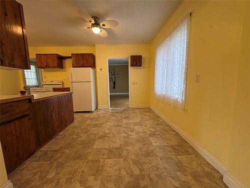 215 Rossmore Avenue, Killarney, MB 