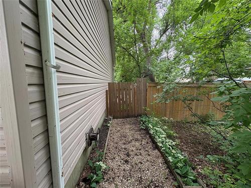 215 Rossmore Avenue, Killarney, MB 