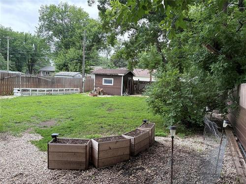 215 Rossmore Avenue, Killarney, MB 