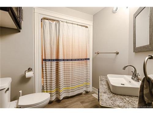 18 Castlewood Dr, Hampton, NB 