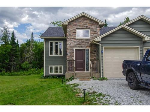 18 Castlewood Dr, Hampton, NB 