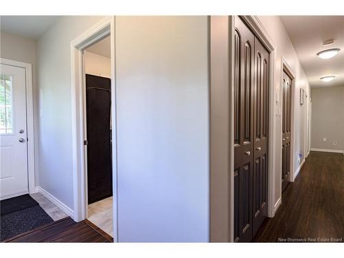 18 Castlewood Dr, Hampton, NB 