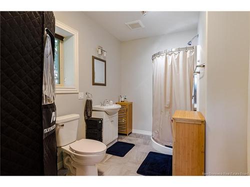 18 Castlewood Dr, Hampton, NB 