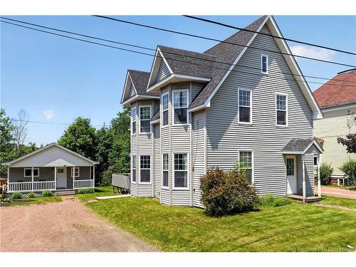 12-12A Weldon St, Sackville, NB 
