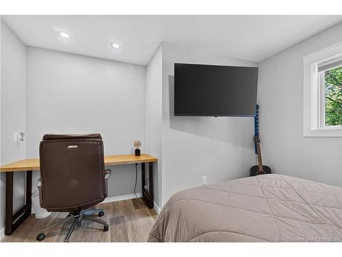 12-12A Weldon St, Sackville, NB 