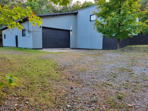Garage - 457 Rue De La Septaco, Brownsburg-Chatham, QC - Outdoor