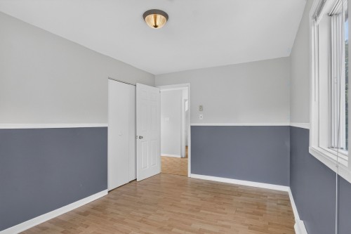 Chambre à coucher - 157 128E Avenue, Saint-Hippolyte, QC - Indoor Photo Showing Other Room