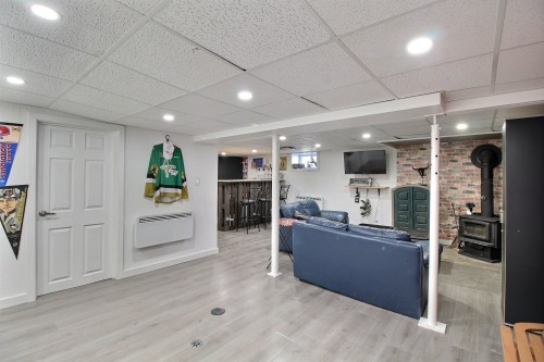 Salle familiale - 258 15E Rue, Val-D'Or, QC - Indoor