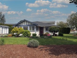 972 Walfred Rd Langford, BC V9C 2P4