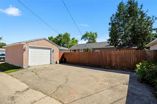 7 Donegal Bay, Winnipeg, MB 