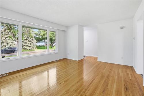308 Lake Ridge Rd, Winnipeg, MB 