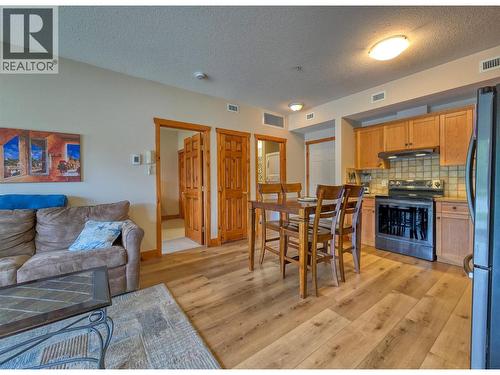 701 14A Crescent Unit# 102, Invermere, BC 