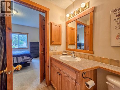 701 14A Crescent Unit# 102, Invermere, BC 