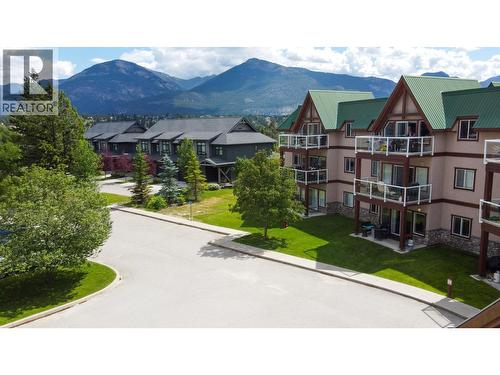 701 14A Crescent Unit# 102, Invermere, BC 