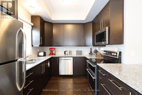 Kitchen - 11 John Russell Lane, Kitchener, ON 