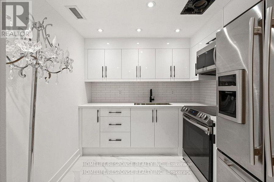 1400 Watersedge Road, Mississauga, ON