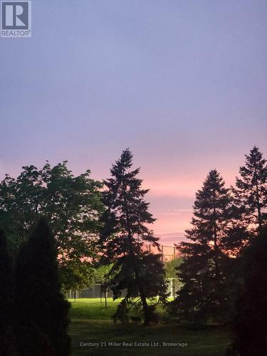 2256 MARGOT STREET  Oakville (Ro River Oaks), ON L6H 3M7