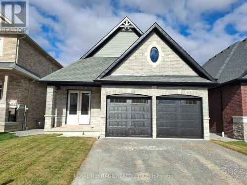 8 St Augustine Drive, Whitby, ON 
