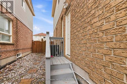 32 Samandria Avenue, Whitby, ON 