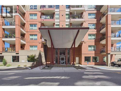 3362 SKAHA LAKE Road Unit# 701  Penticton, BC V2A 0J4