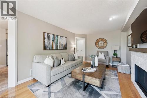 79 Wadsworth Crescent, Cambridge, ON - Indoor Photo Showing Living Room With Fireplace
