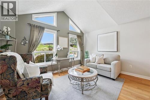 79 Wadsworth Crescent, Cambridge, ON - Indoor Photo Showing Living Room