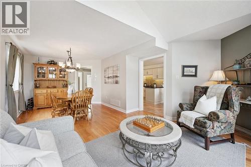 79 Wadsworth Crescent, Cambridge, ON - Indoor Photo Showing Living Room