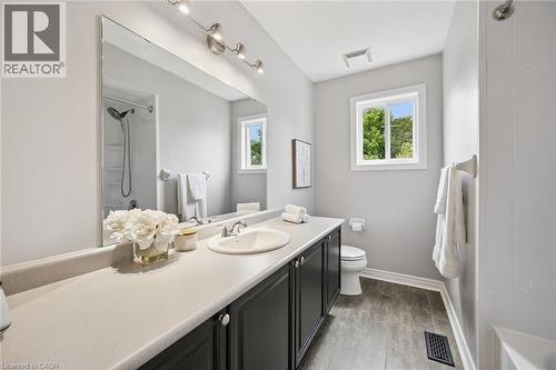 79 Wadsworth Crescent, Cambridge, ON - Indoor Photo Showing Bathroom