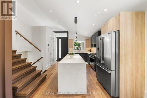 1495 Thetford Court, Mississauga, ON 