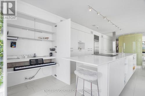 1710 - 324 Laurier Avenue W, Ottawa, ON 
