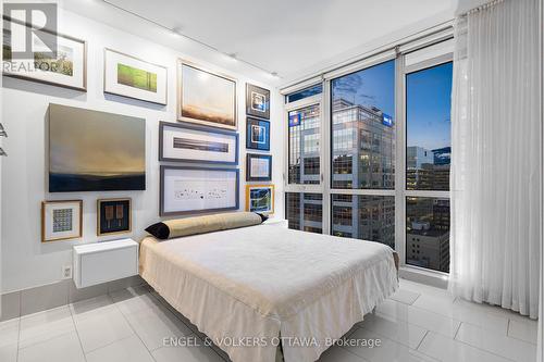 1710 - 324 Laurier Avenue W, Ottawa, ON 