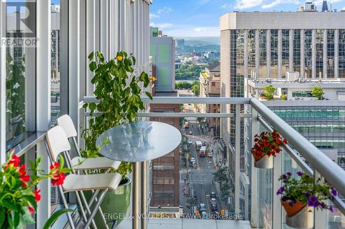 1710 - 324 Laurier Avenue W, Ottawa, ON 
