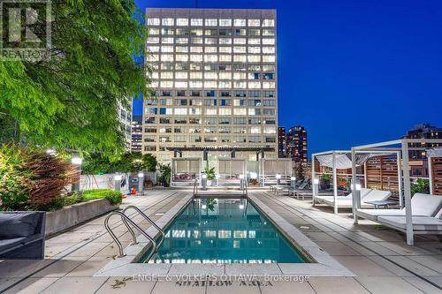 Outdoor Pool - 1710 - 324 Laurier Avenue W, Ottawa, ON 