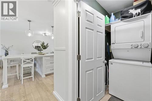 52 Grand Avenue, Caledonia, ON 
