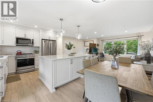 52 Grand Avenue, Caledonia, ON 