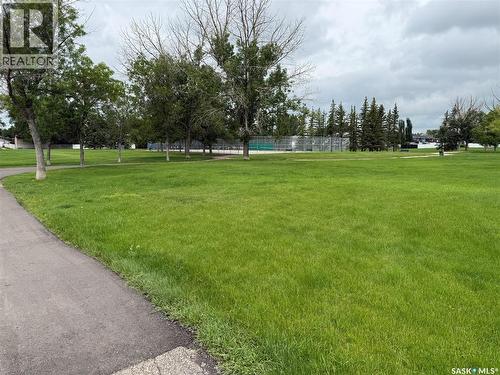 831 Seymour Crescent N, Regina, SK 