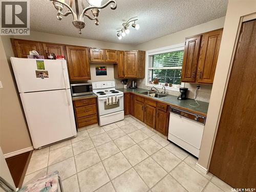 831 Seymour Crescent N, Regina, SK 
