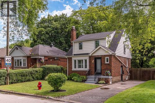 13 Allan Avenue, Hamilton, ON 