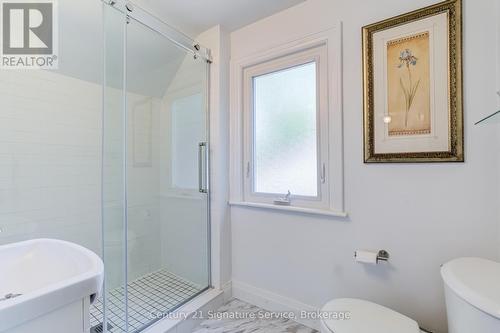 13 Allan Avenue, Hamilton, ON 