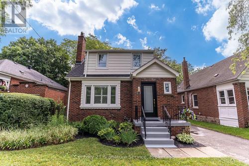 13 Allan Avenue, Hamilton, ON 