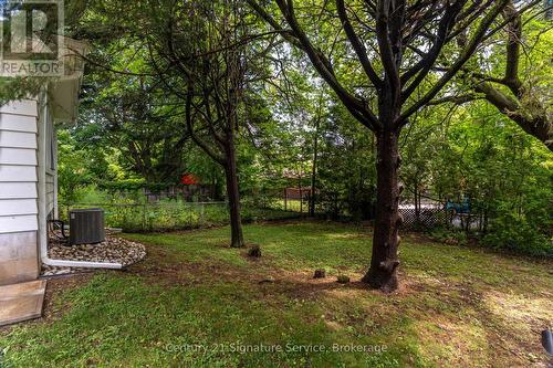 13 Allan Avenue, Hamilton, ON 