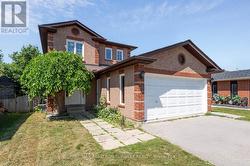 UPPER - 62 ARTHUR AVENUE Barrie, ON L4M 6H5