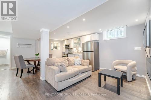 7267 Windbreak Court, Mississauga, ON 