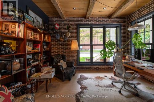 551 Hillcrest Avenue, Ottawa, ON 