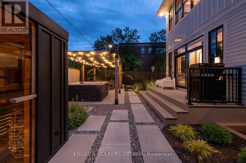 551 Hillcrest Avenue, Ottawa, ON 