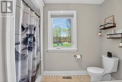 Ensuite of main house - 