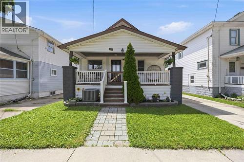 251 HARKNESS STREET  Sarnia, ON N7T 3H5